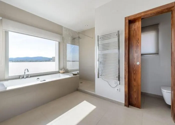 Moderna Casa Con Piscina Privada *