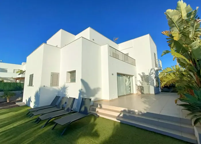 Moderna Casa Con Piscina Privada * Santa Eulalia del Río