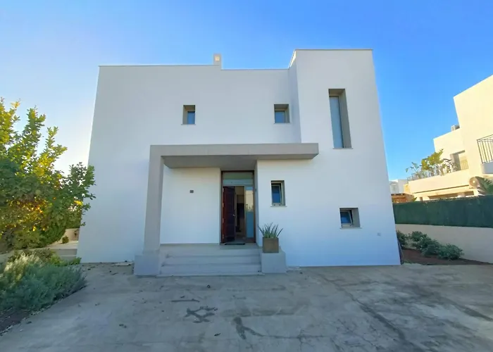 Moderna Casa Con Piscina Privada Сasa de vacaciones *