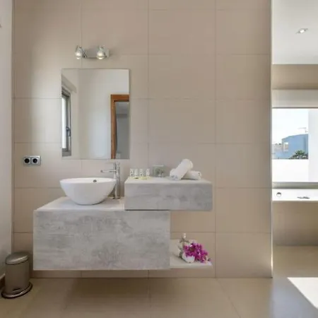 Nyaraló Torri - Moderna Casa Con Piscina Privada Santa Eularia des Riu