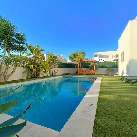 Semesterbostad Torri - Moderna Casa Con Piscina Privada Santa Eularia des Riu