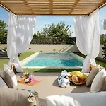 Torri - Moderna Casa Con Piscina Privada Prázdninový dům