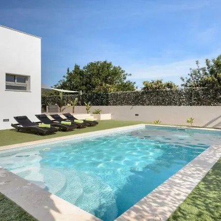 Ferienhaus Torri - Moderna Casa Con Piscina Privada