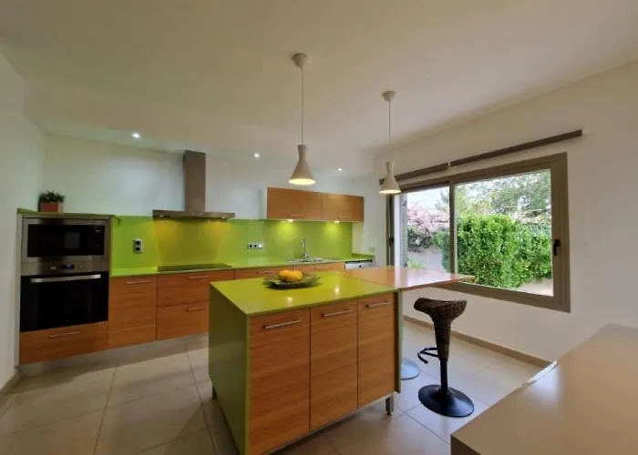 Moderna Casa Con Piscina Privada Holiday home *